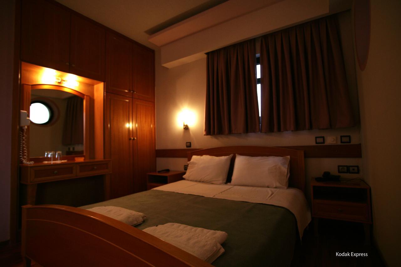 Hotel Elikonio Agia Anna  Exterior foto